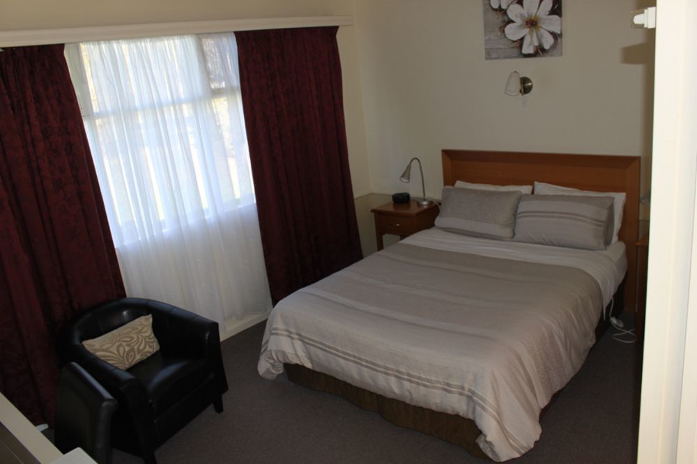 Kaniva Midway Motel Bagian luar foto