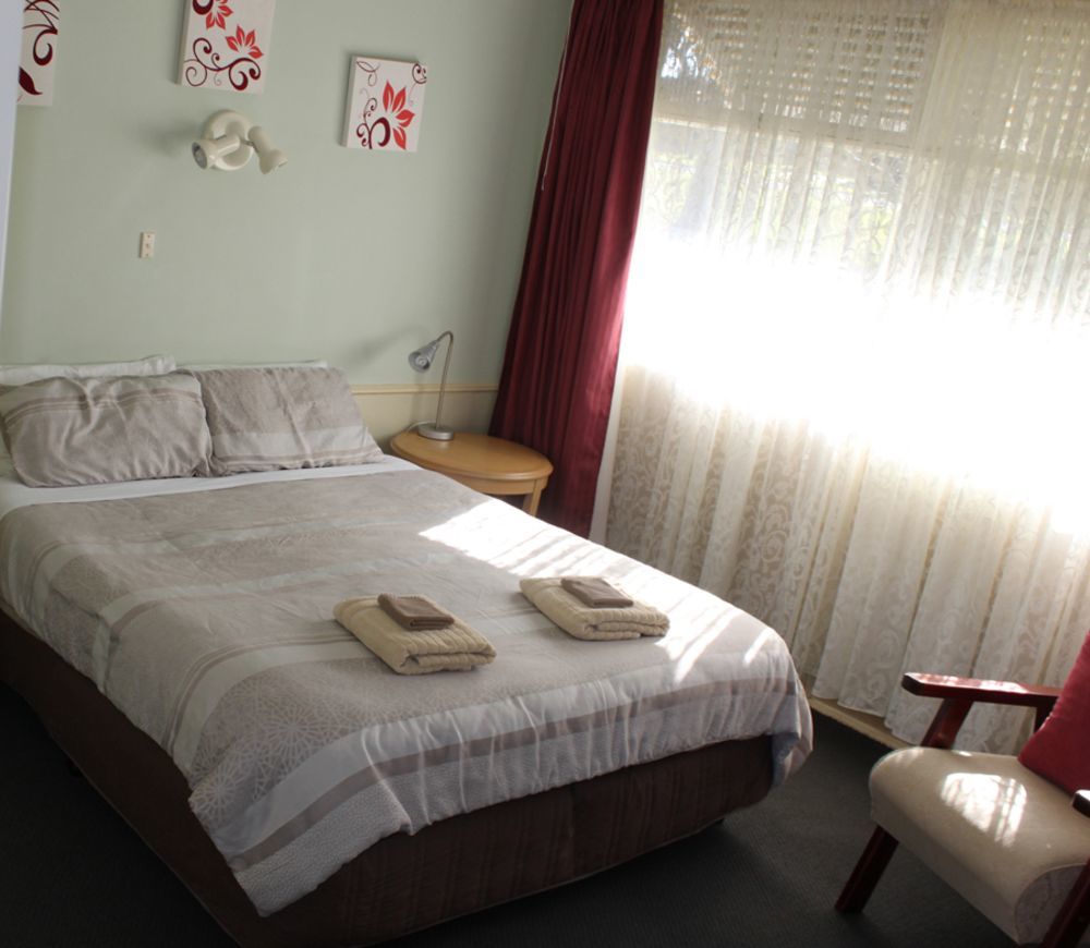 Kaniva Midway Motel Bagian luar foto